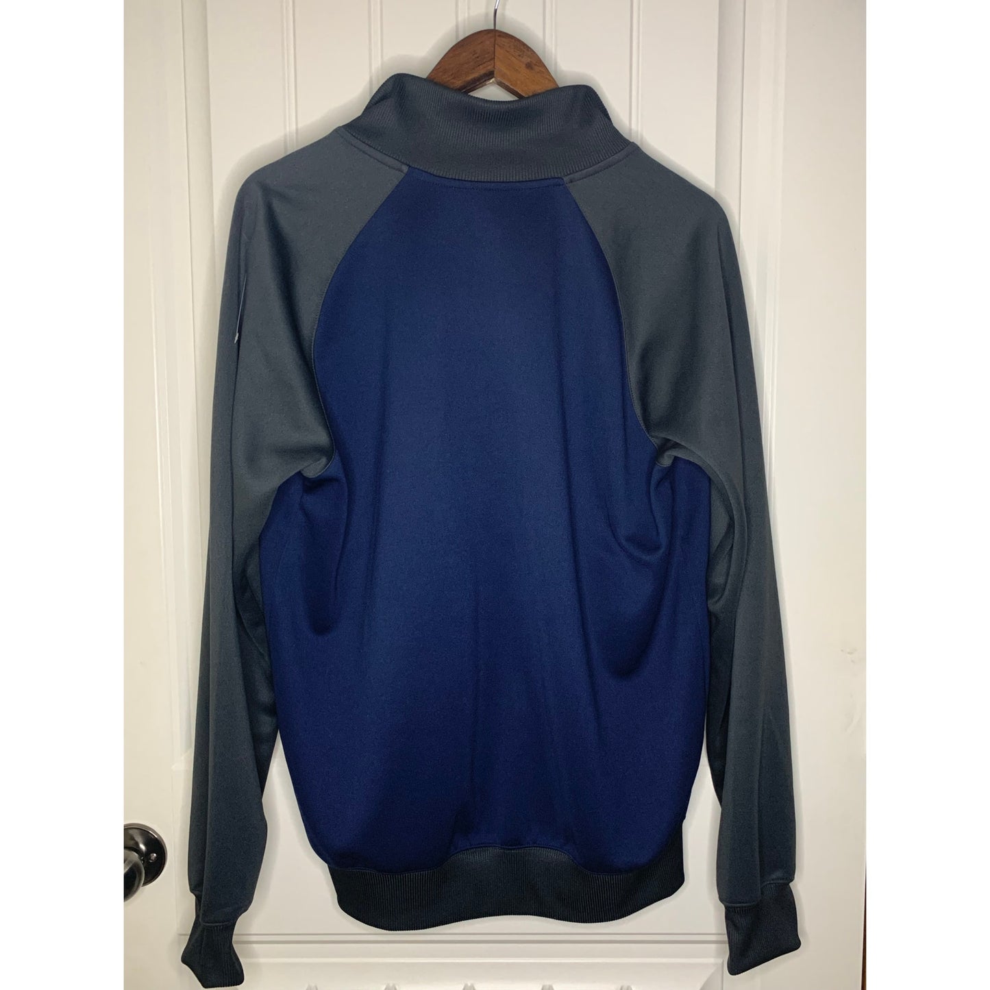 MLB Authentic Yankees Zip Jacket – Blue & Gray – Men’s M
