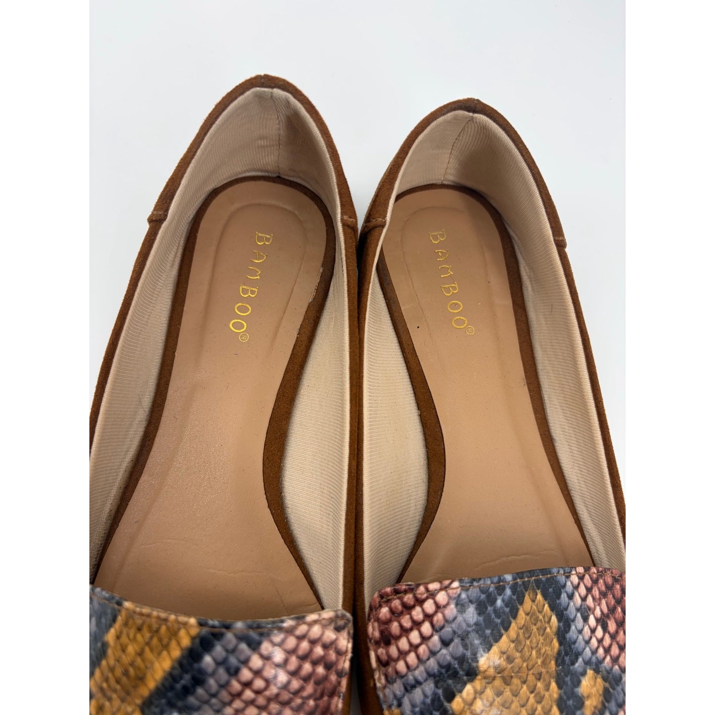 Bamboo Loafers Women’s Size 7 Brown Snake Print Accent Shoes w/ Box