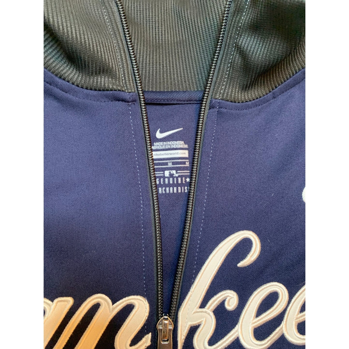MLB Authentic Yankees Zip Jacket – Blue & Gray – Men’s M